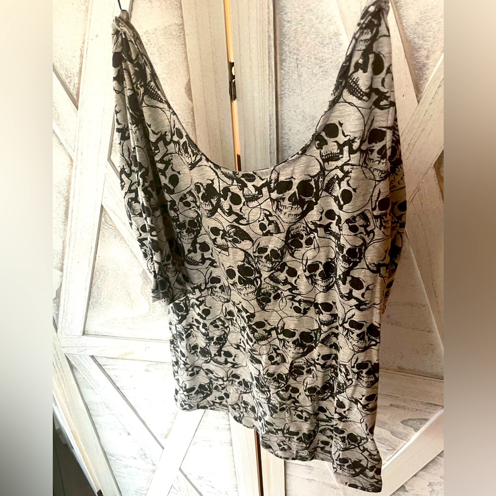 Divided by H&M skull printed half sleeve tee